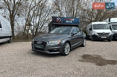 Седан Audi A3 2015 в Ровно