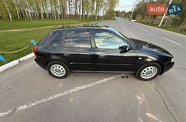 Хетчбек Audi A3 2002 в Ладижині