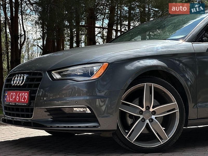 Седан Audi A3 2016 в Львові