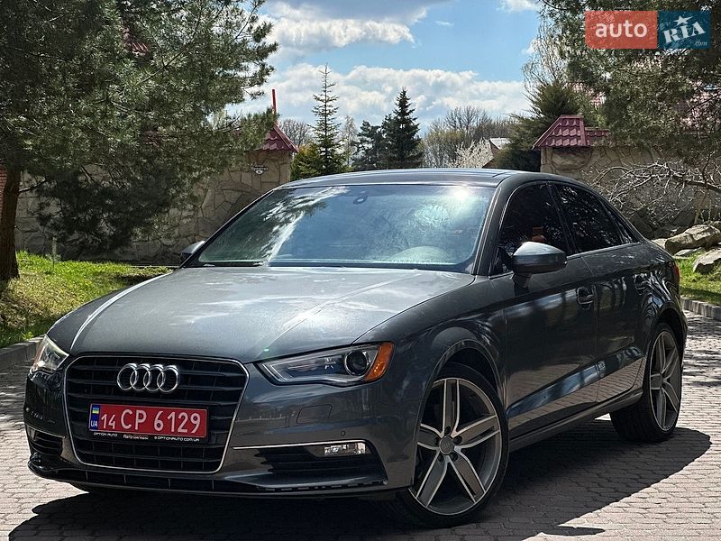 Седан Audi A3 2016 в Львові