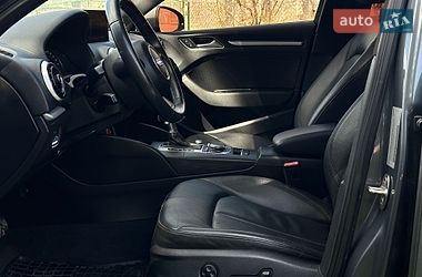 Седан Audi A3 2016 в Львові