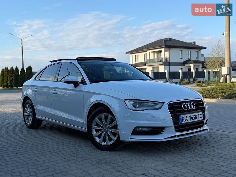 Седан Audi A3 2015 в Одессе