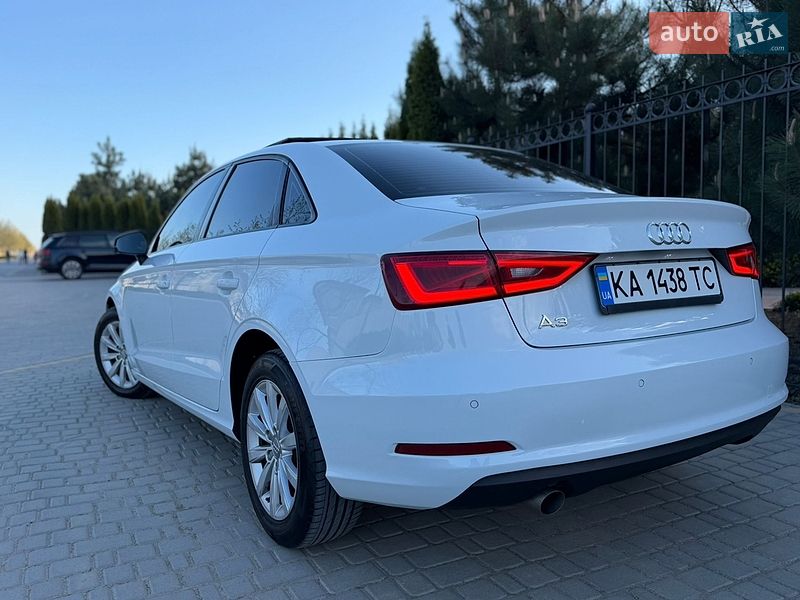 Седан Audi A3 2015 в Одессе