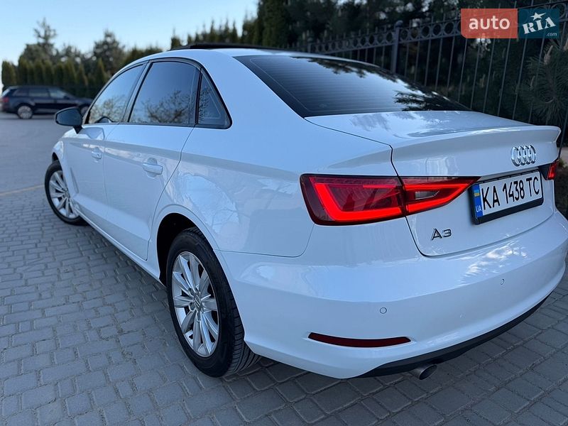 Седан Audi A3 2015 в Одессе