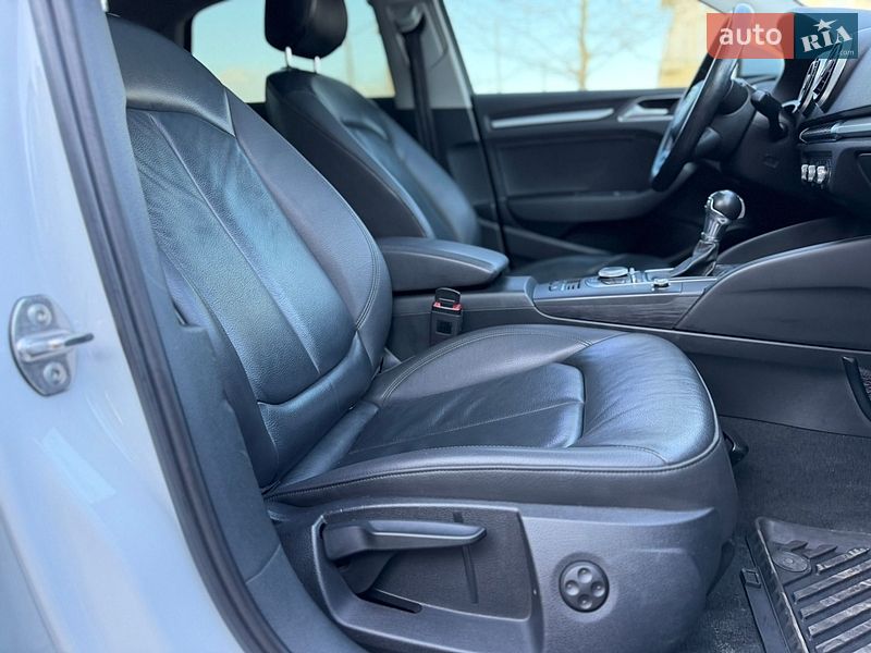 Седан Audi A3 2015 в Одессе