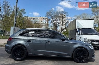 Хэтчбек Audi A3 2016 в Киеве