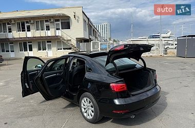 Седан Audi A3 2015 в Одессе