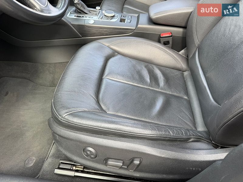 Седан Audi A3 2015 в Одессе