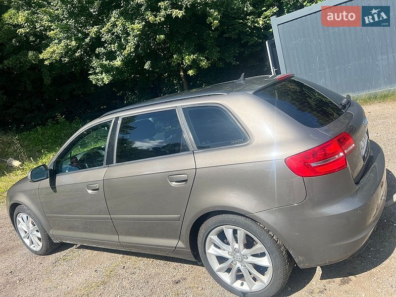 Хетчбек Audi A3 2011 в Луцьку