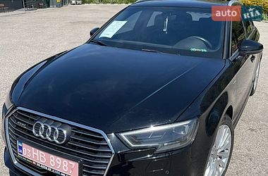 Хэтчбек Audi A3 2017 в Запорожье