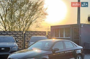 Седан Audi A3 2015 в Киеве