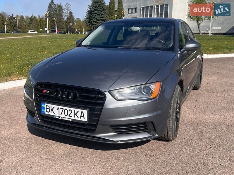 Седан Audi A3 2014 в Рівному