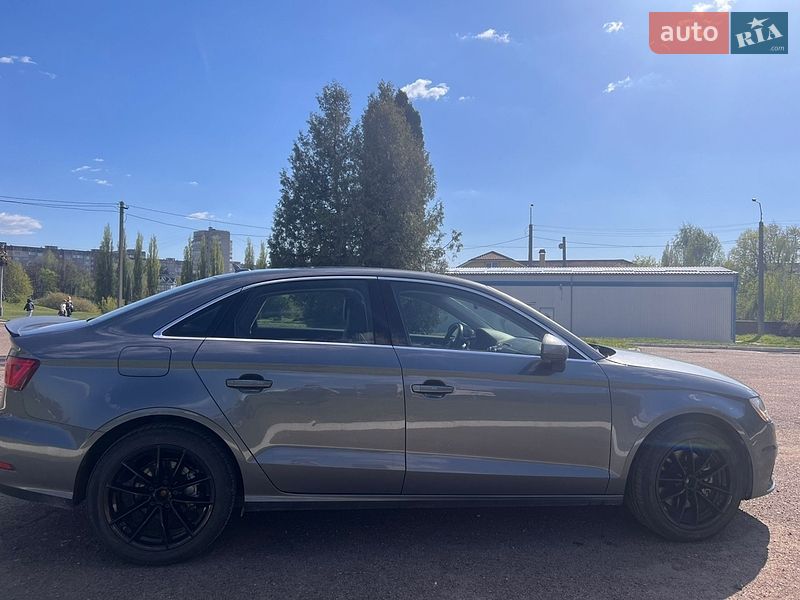 Седан Audi A3 2014 в Рівному