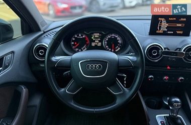 Седан Audi A3 2016 в Киеве
