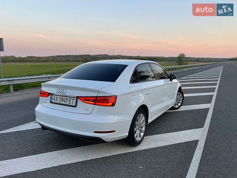 Седан Audi A3 2015 в Балаклее