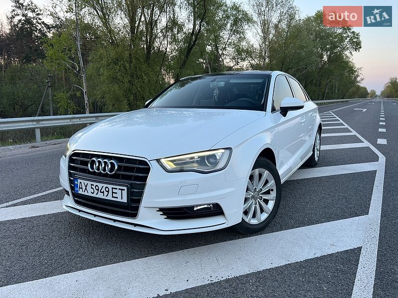 Седан Audi A3 2015 в Балаклее