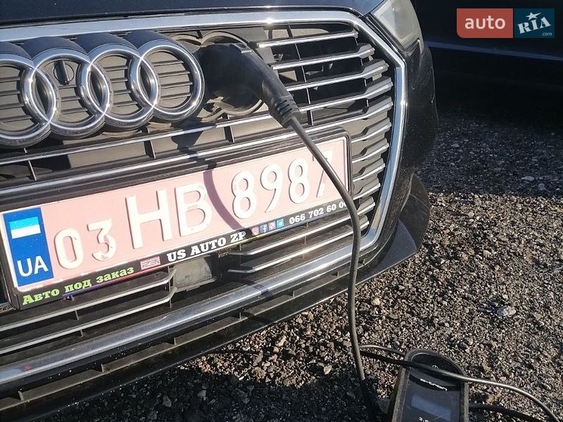 Хэтчбек Audi A3 2017 в Запорожье