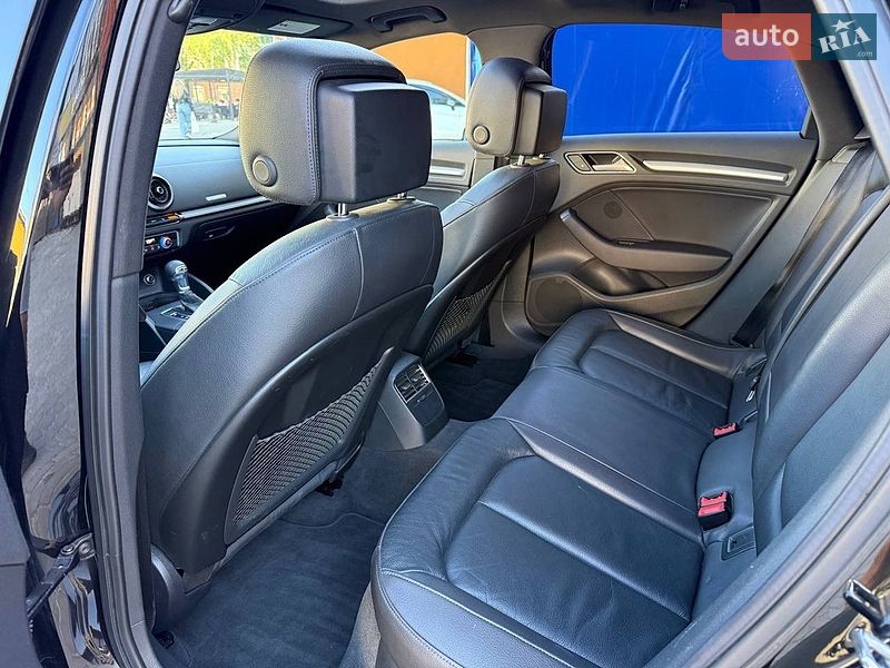 Седан Audi A3 2016 в Коломиї