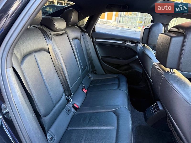 Седан Audi A3 2016 в Коломиї