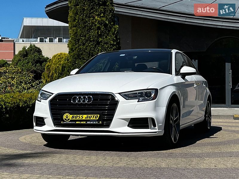 Седан Audi A3 2018 в Львове