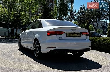 Седан Audi A3 2018 в Львове