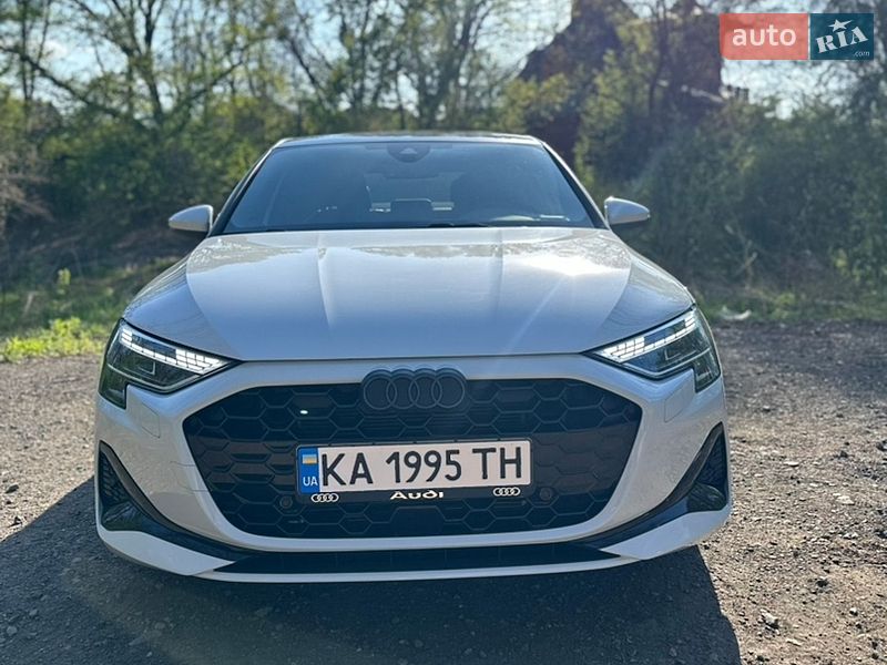Седан Audi A3 2024 в Киеве