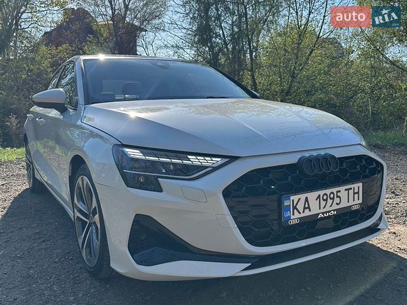 Седан Audi A3 2024 в Киеве