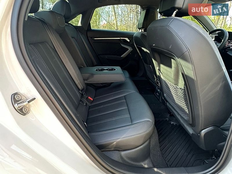 Седан Audi A3 2024 в Киеве