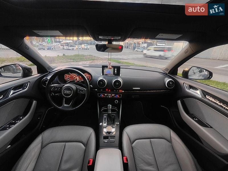 Седан Audi A3 2018 в Виннице