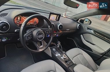 Седан Audi A3 2018 в Виннице