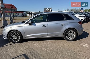 Хетчбек Audi A3 2016 в Києві