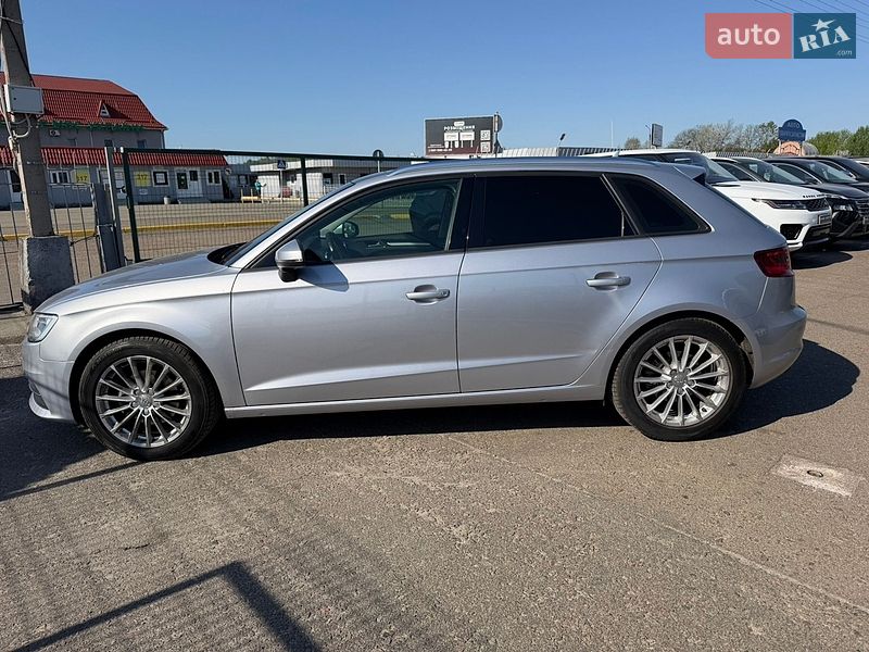 Хетчбек Audi A3 2016 в Києві