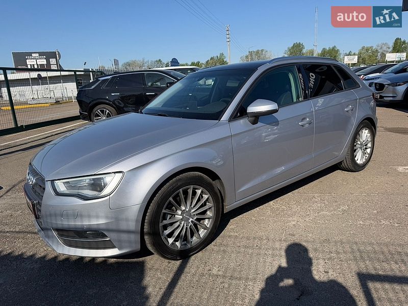 Хетчбек Audi A3 2016 в Києві