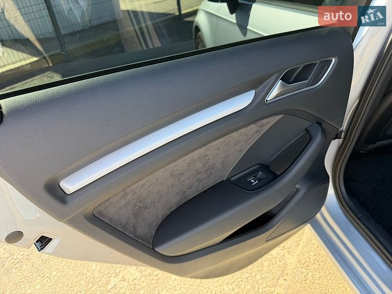 Хетчбек Audi A3 2016 в Києві