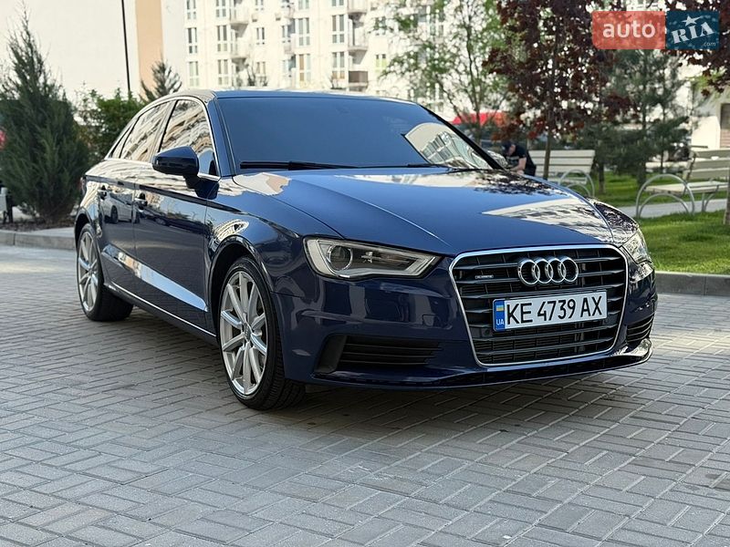 Седан Audi A3 2014 в Днепре