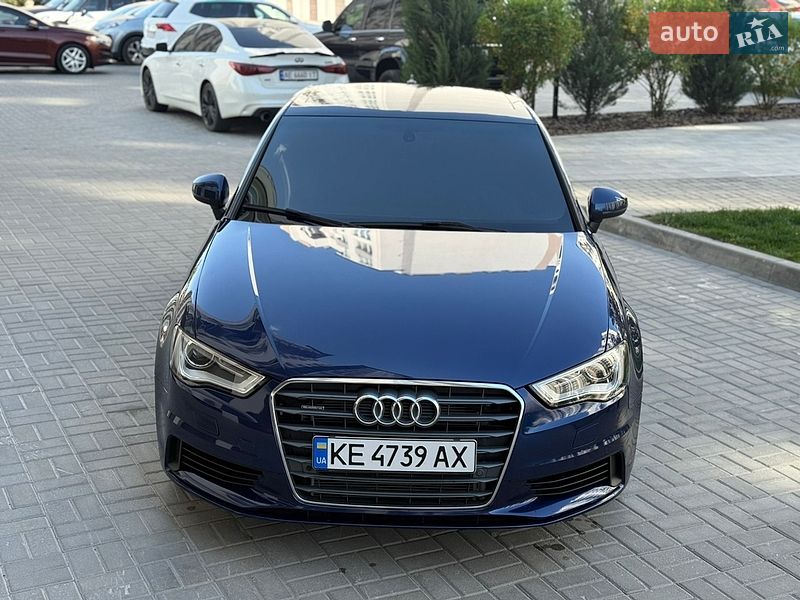 Седан Audi A3 2014 в Днепре