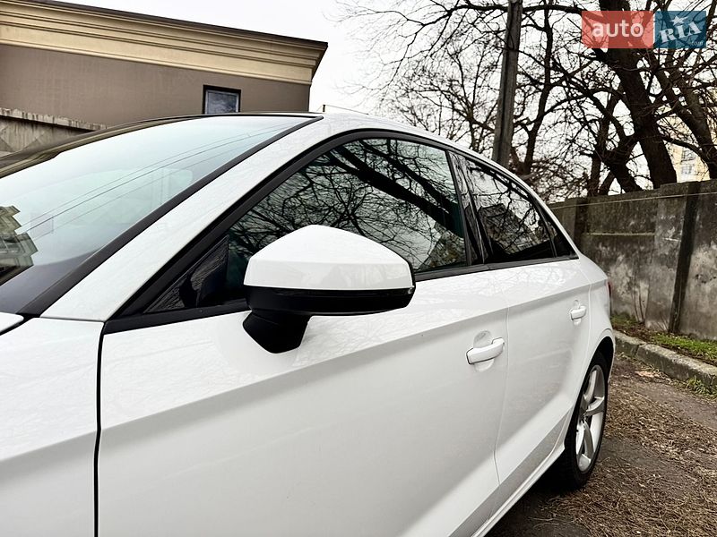 Седан Audi A3 2015 в Одессе