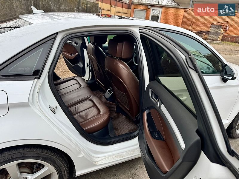 Седан Audi A3 2015 в Одессе