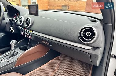 Седан Audi A3 2015 в Одессе