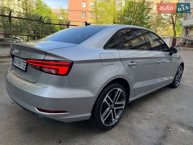 Седан Audi A3 2020 в Киеве