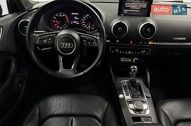 Седан Audi A3 2016 в Одессе
