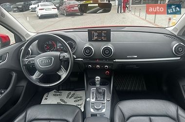 Седан Audi A3 2016 в Киеве