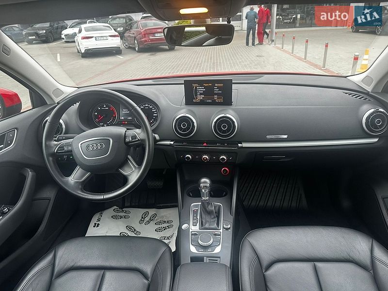 Седан Audi A3 2016 в Киеве