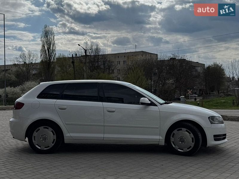 Хетчбек Audi A3 2012 в Кам'янець-Подільському