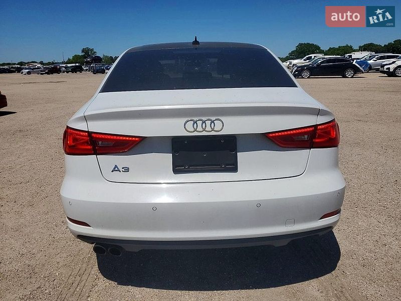 Седан Audi A3 2016 в Сумах