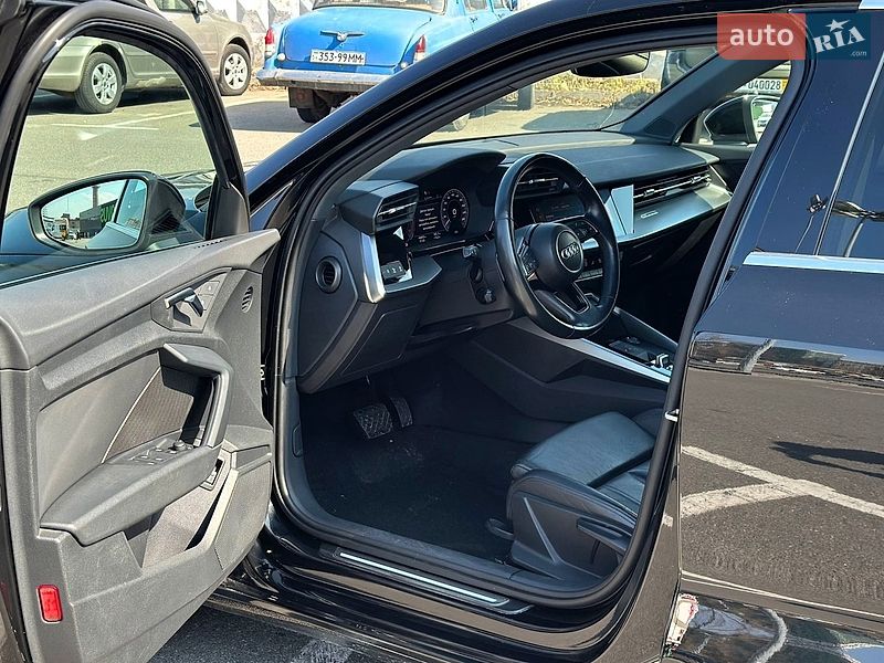 Хэтчбек Audi A3 2021 в Киеве