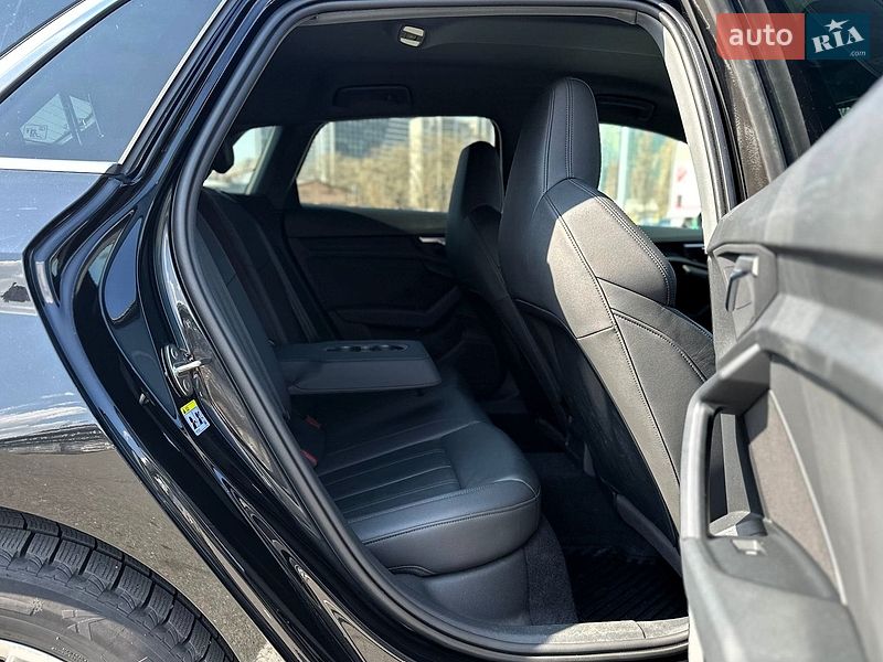 Хэтчбек Audi A3 2021 в Киеве