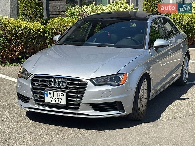 Седан Audi A3 2015 в Киеве