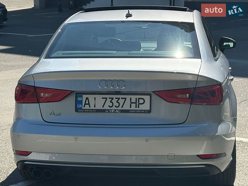 Седан Audi A3 2015 в Киеве