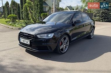Седан Audi A3 2016 в Киеве